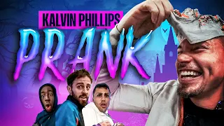 KALVIN PRANKS THE SQUAD | HALLOWEEN SCARE PRANK