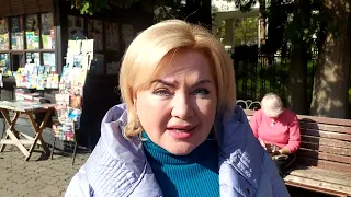 Трускавець 2022: Оксана Білозір спілкується на бюветі у Трускавці