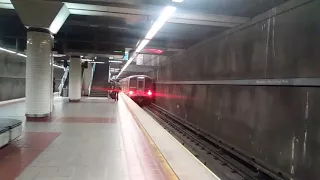 Metro Purple Line at WestLake MacArthur Park Station