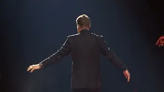 MICHAEL BUBLE, Antwerp, Sportpaleis, ELVIS MEDLEY, 22 03 2023