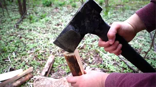 A Simple AXE Trick EVERYONE Should Know! Bushcraft, Survival, Axe & Camping Trick