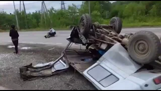 УАЗ перевернулся на выезде из Долинска