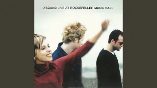 Smooth Escape (Live At Rockefeller Music Hall / Oslo / 1997)