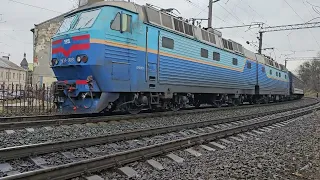 🇺🇦 Електровоз ЧС8-003 з поїздом EN 79 "Дніпро" Дніпро - Львів.