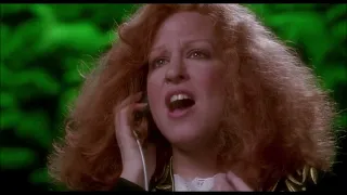 Bette Midler - I think it's gonna rain today (scene from the movie "Beaches")