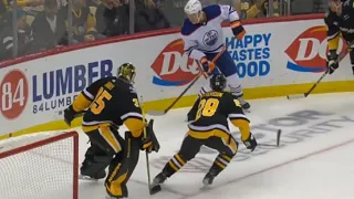 Tristan Jarry With Another Terrible Gaffe Against Edmonton