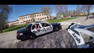 Looking back! Cop involved... [Superretards 2016]