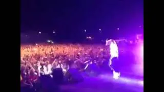 Eminem раскачал толпу за 6 секунд Vine