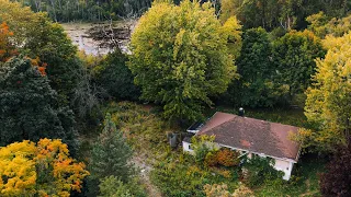 Strange ABANDONED Waterfront Homes With Tons Left Behind! WHERE DID THEY GO!?!?