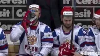 Kovalchuk & Radulov drink Pepsi on the bench