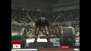 Mark Felix 52 years OLD - DEADLIFT 330KGx10 at Britains Strongest Man :O