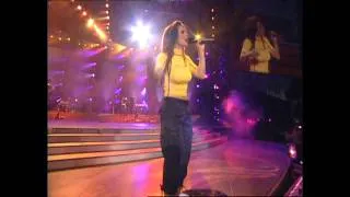 Shania Twain - UP! - Live In Chicago 2003 - 06 - Ka-Ching! (HQ).mp4