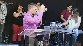 Limpiando la casa / Pastor José Manuel Sierra