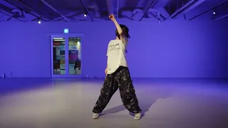 Billie Eilish   Therefore I Am   Tina Boo Choreography mirrored