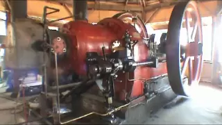 20,175 Cubic Inch Single Cylinder Engine - Running