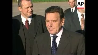 RUSSIA: GERMAN CHANCELLOR SCHROEDER VISIT (3)