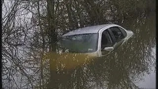 Army poised to move into flooded Somerset
