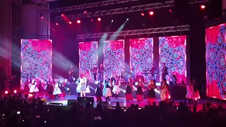 Elena Gheorghe- Un trandafir crește la firida mea-live