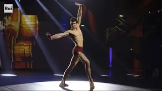 Notizie calde : Danza con Me, Roberto Bolle apre il 2019 di Rai 1: diretta dalle