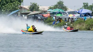 200+KM/H Thailand boat racing fun. Diffuse water !!