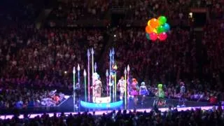 Birthday - Katy Perry "Prismatic World Tour", Staples Center, Los Angeles.