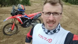 Honda CRF 300L: twardy zawodnik czy zabawka dla dzieciaków?