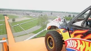 Team Hot Wheels - The Yellow Driver's World Record Jump