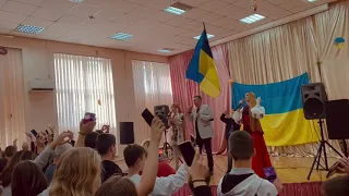 МИ БУДЕМО ЖИТИ ЩАСЛИВИМИ-ЮРІЙ ВАСИЛЬКІВСЬКИЙ, ЯРОСЛАВА РУДЕНКО ,ХРИСТИНА ОХІТВА