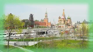 When is the best time to visit Moscow? Zaryadye Park near Moscow Kremlin