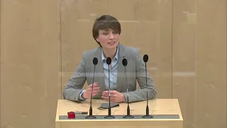 2021-01-20 219 Sigrid Maurer (Die Grünen) - Nationalratssitzung (ab 19.15) vom 20.01.2021 um 19:15