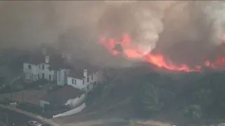 Wildfire damages homes in Laguna Niguel area