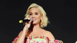katy Perry - Small Talk - Acoustic (VoiCe OffiCial)