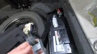 Mercedes Benz W211 Battery replacement | E320 Battery Replacement