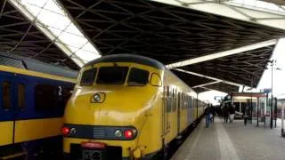 NS Plan V 944 en 478 komen aan en vertrekken van station Tilburg