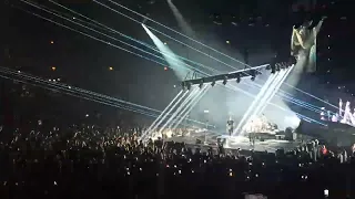 Blink 182 cameraman moshing in Stockholm, Sweden