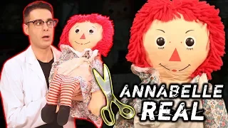 ABRO UNA MUÑECA ANNABELLE REAL ¿Qué Hay Dentro? Annabelle Desapareció del Museo | La Historia Real