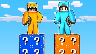 Lucky Block Tower Race NOOB Vs PRO CHALLENGE! - Minecraft