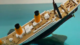 Titanic Model Sinking in the Water and Review of All Ships [ Titanic, Britannic, Edmund Fitzgerald ]
