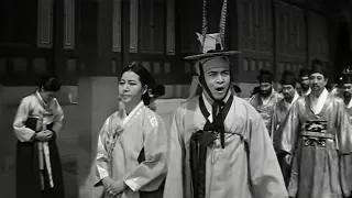 A Reluctant Prince ( Ganghwadoryeong )(1963)