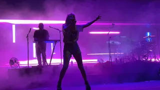 Chvrches (Live) - Asking for a Friend (Houston, TX - White Oak Music Hall) (11/9/2021) (Live Debut)