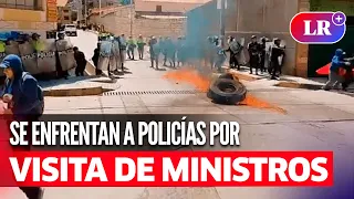 Estudiantes SE ENFRENTAN con policías en RECHAZO A MINISTROS y congresistas | #LR