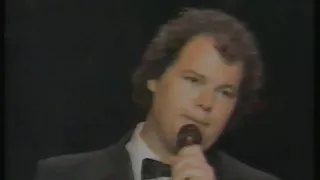 Christopher Cross   Arthur's Theme Live at the 1982 Oscars