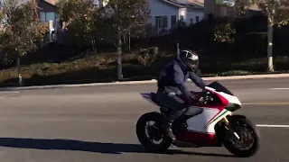 Ducati 1199 Panigale S Tricolore Full Termignoni Exhaust Sound flybys |Start up+ fly by|