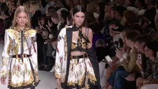 Gigi & Bella Hadid, Kendall Jenner, Kaia Gerber and more on the runway for the Versace Fashion Show