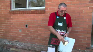 How To Mix Builder's Bog - DIY At Bunnings
