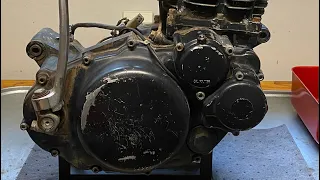Part 1- Dissembling a 1976 Yamaha XT500 engine
