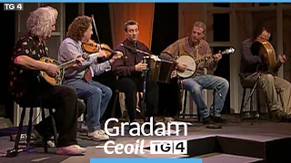 Irish Folk Band De Danann, at the TG4 Traditional Irish Music Awards 2000 | Gradam Ceoil TG4