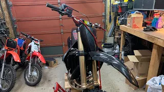 CR250 2 stroke rebuild PT 7 (polisport restyle kit install)