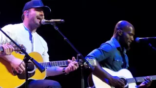 Sam Hunt Performs Little Big Town's Girl Crush