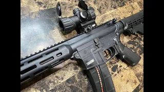 Unboxing and First look at The Smith & Wesson M&P 15-22 Sport